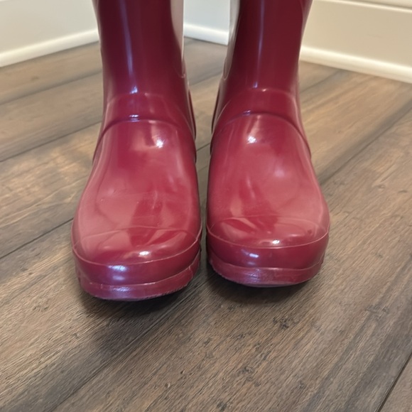 Magenta Hunter tall rain boots size 8 women's - Picture 11 of 13